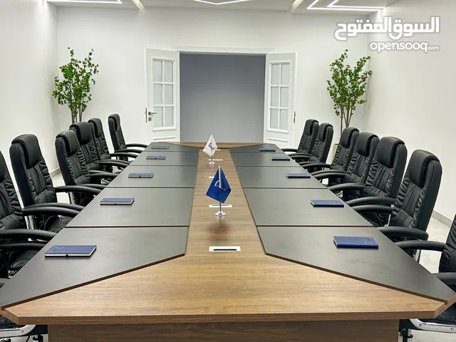 قاعة اجتماعات مجهزة بأحدث التجهيزات في طرابلس