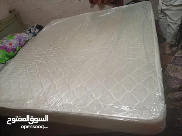 فرشة مجوز بحالة ممتازة