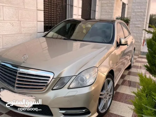مرسيدس E200