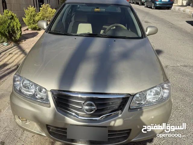 نيسان صني ياباني اصلي موديل 2010 مالك اول من الحرة لم تعمل عمومي. Nissan sunny