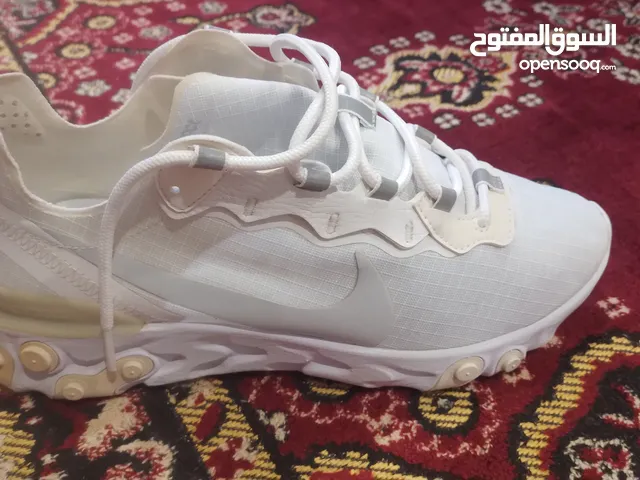 Adidas team bounce +nike react +puma ferrari neuf