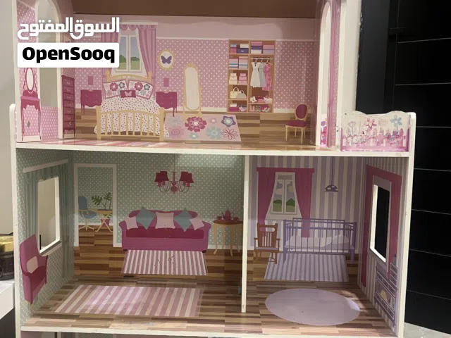 منزل دمى خشبي