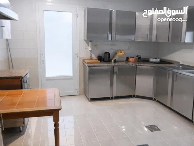 400 m2 More than 6 bedrooms Townhouse for Rent in Hawally Shuhada