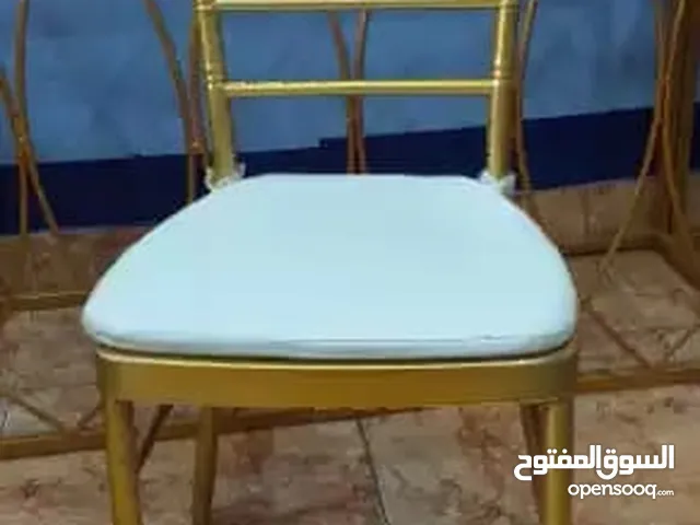 تأجير كراسي تيفاني ذهبية للحفلات والمناسبات في مسقط بأسعار ممتازة