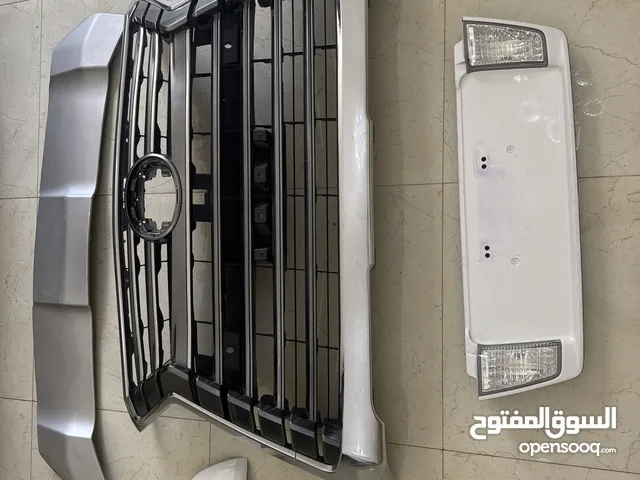 للبيع قطع غيار نظيفة ومستعملة استعمال خفيف للـ Lexus LX570 موديل 2017