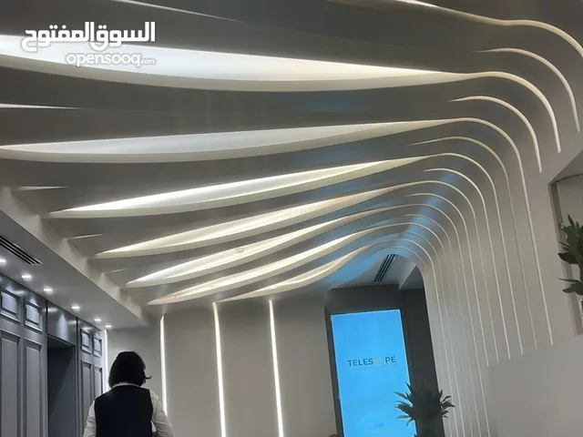 كهربائي منازل متخصص وصناعي