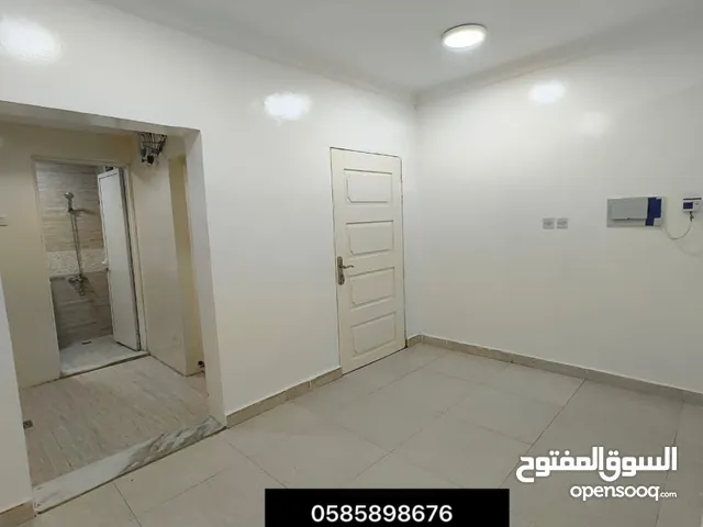 99 m2 Studio Apartments for Rent in Al Ain Al Masoodi