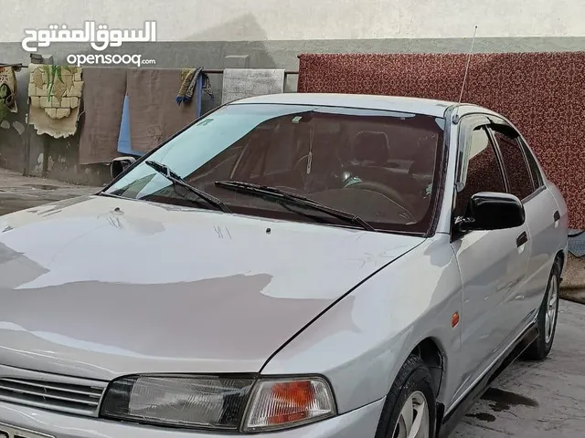 متسوبيشي لانسر 1996