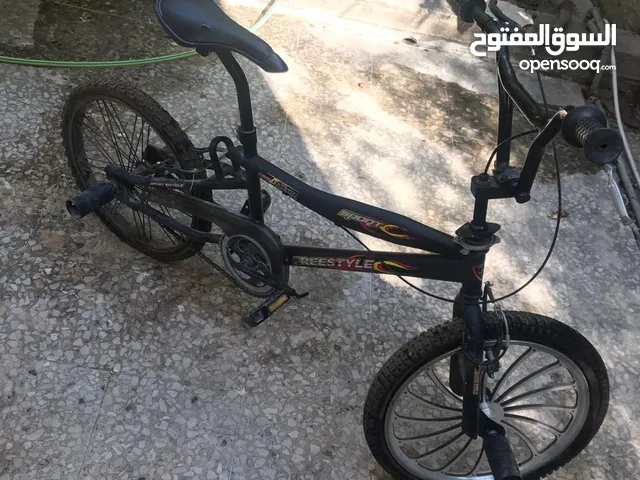 بسكليت جنط 26 جبلي مع غيارات وبسكليت 22