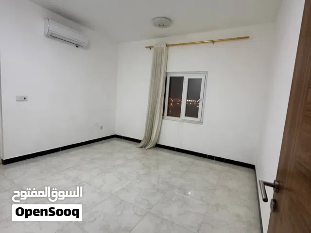 150 m2 2 Bedrooms Townhouse for Rent in Basra Hakemeia