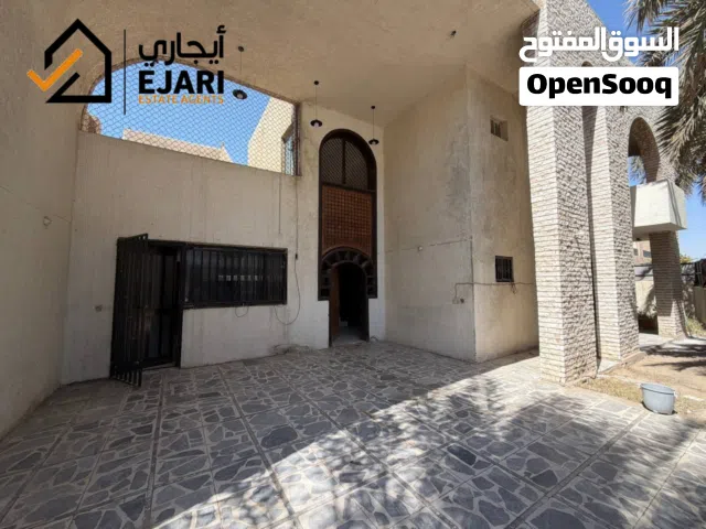 400 m2 More than 6 bedrooms Townhouse for Rent in Baghdad University