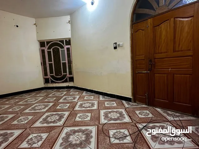 200 m2 4 Bedrooms Townhouse for Rent in Basra Other