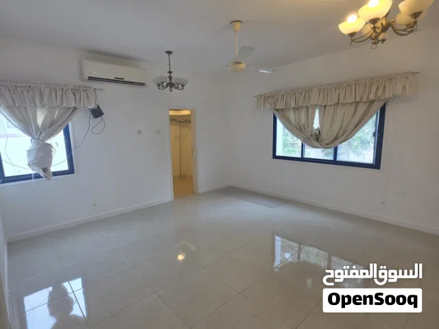 متاح لدينا استوديوهات فاخرة للإيجار في العذيبة