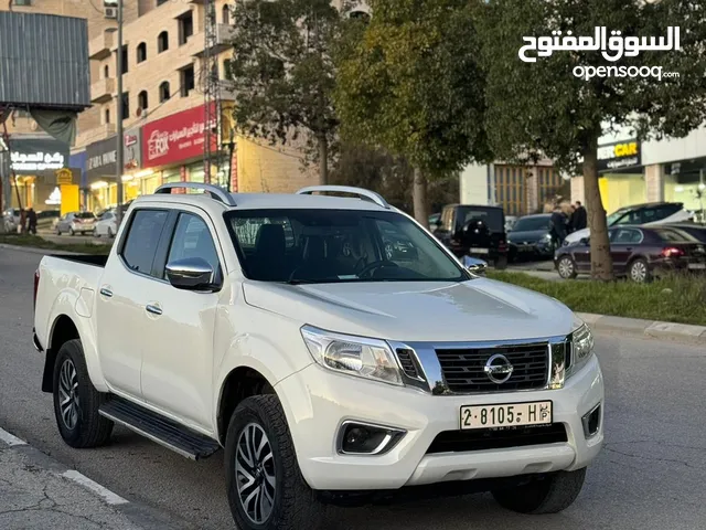 Nissan Navara SE in Hebron