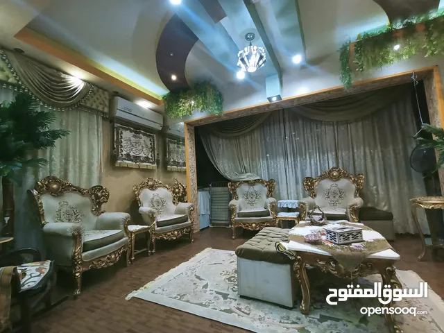بيع شقة بالمنصورة شارع البشبيشي من شارع .كلية الاداب . تطل على سوبر ماركت الوكالة. ناصية الطرشوبي