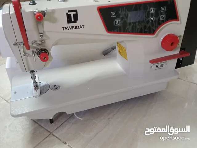 ماكينة خياطة فل اوتوماتيك مع شاشه رقمية مع منظم طاقه