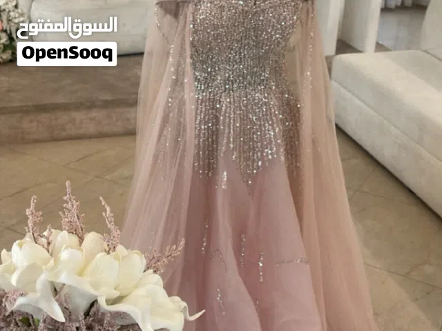 Evening Dresses in Southern Governorate
