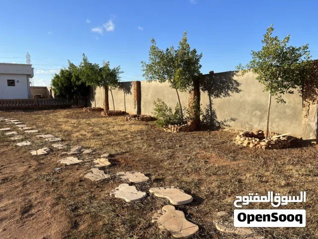 استراحة ربع هكتار للإيجار الشهري