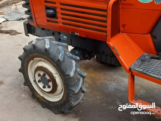جرار كبوتا ياباني