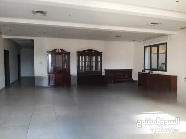 400 m2 5 Bedrooms Apartments for Rent in Al Ahmadi Eqaila