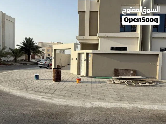 فيلا كورنر راقية المعبيلة حي العين