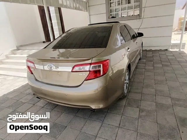 2012 تويوتا كامري XLE