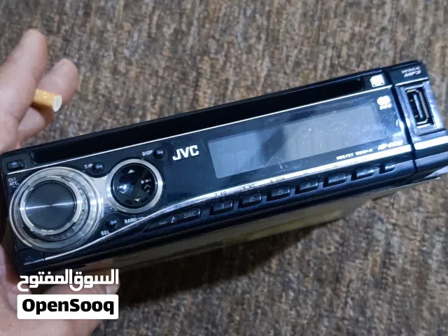 مسجل JVC كل شي شغال وجاي في سياره من بره بدون فيشه