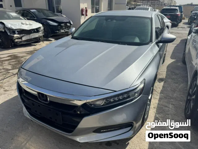 2019 هوندا اكورد LX