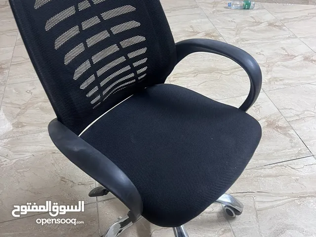 متوفر 8 كراسي