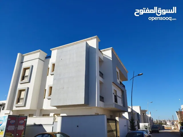 فيلا للبيع بتشطيب فاخر السبعة بالقرب من مسجد التوبة موقع ممتاز بالقرب من جميع الخدمات