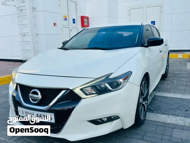 Nissan  Maxsma  2017