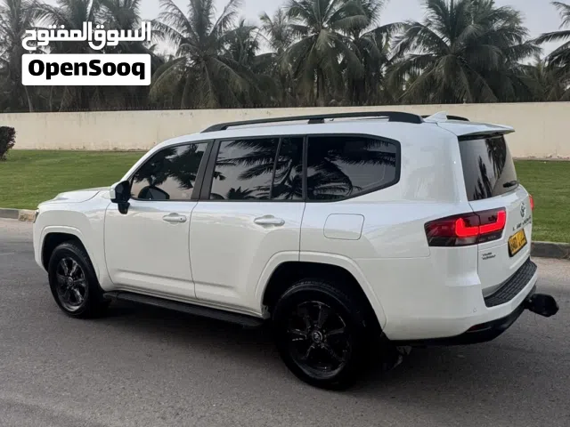 Land Cruiser 2022 Very clean