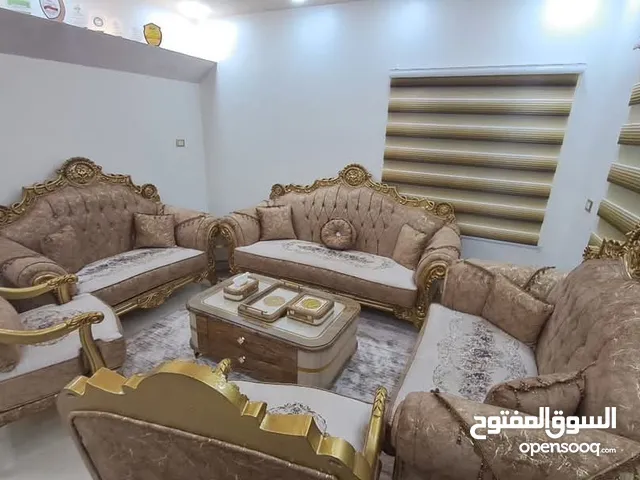 كنب دمياطي أصلي استعمال خفيف نظيف على الفحص