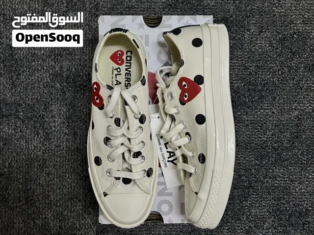 Converse x COMME des GARCONS PLAY Chuck 70 Low ‘White Polka Dot’