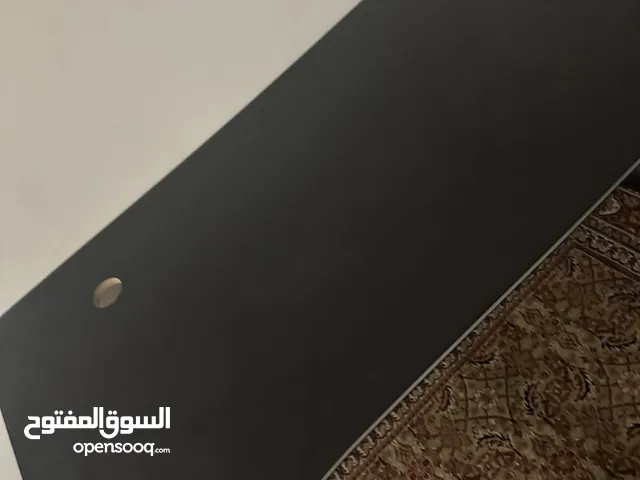 طاولة غير مستعمل