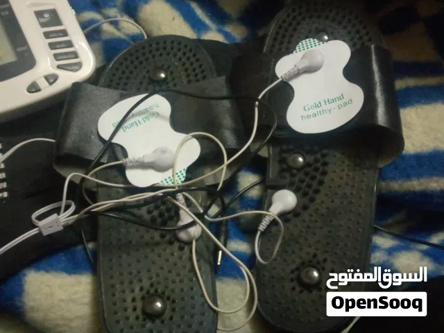 يتوفر جهاز تدليك القدمين النبض الالكتروني يعمل ع تنشيط الدوره الدمويه ومفيد لمرضى السكري ومشد للظهر