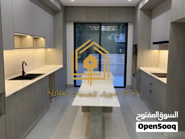 شقة فاخرة جديدة لم تسكن أرقى واجمل مناطق ام اذينة