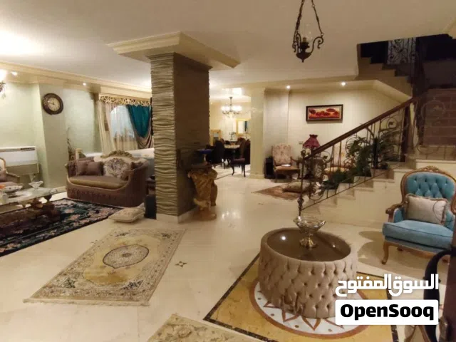 فيلا دوبلكس حدايق الأهرام البوابه الاوله منطقه (د)
