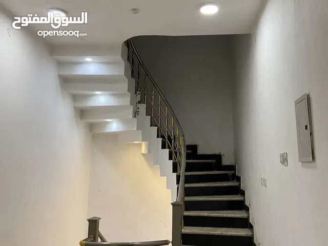 150m2 2 Bedrooms Townhouse for Rent in Basra Asatidha