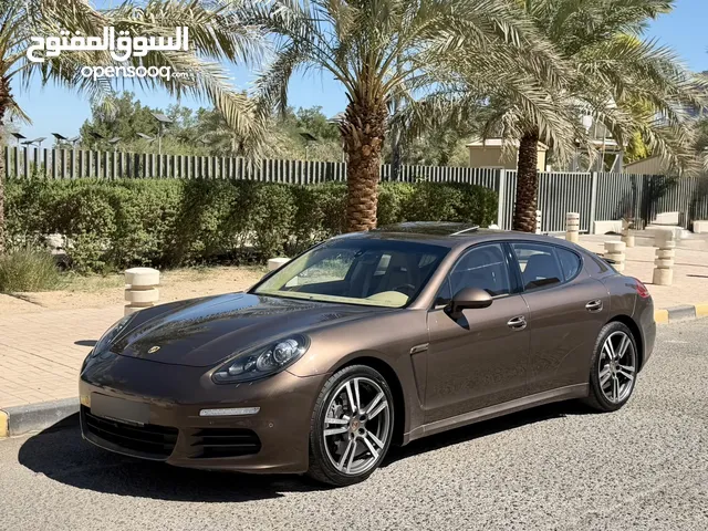 2014 بورش باناميرا Panamera