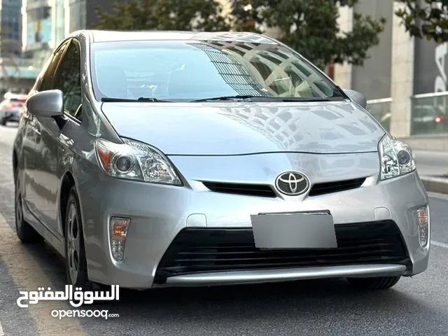 تويوتا بريوس 2014 قاطعه مسافه 40الف مايل بحالة الوكاله للبيع بسعر 10850