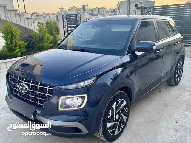 Hyndai Venue - بسعر حرق طلاء الشركة بالكامل فللل ترخيص وتامين شامل