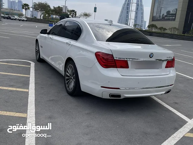 للبيع BMW 740li بحاله ممتازه جداً