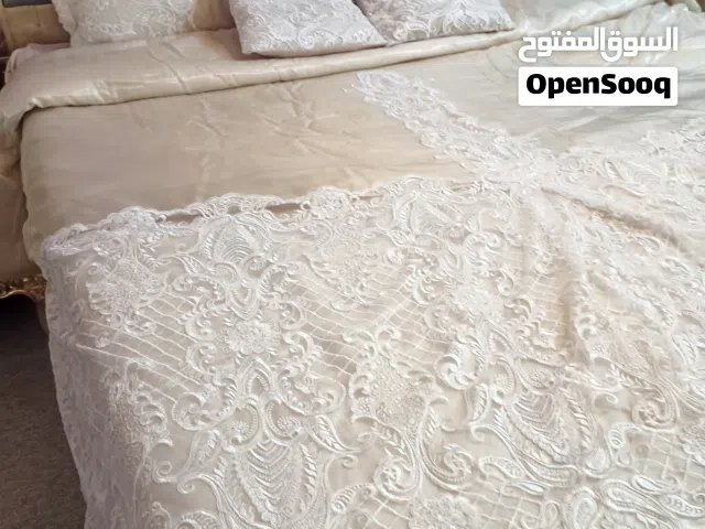 فرشة عرس تطريز استعمال قليل