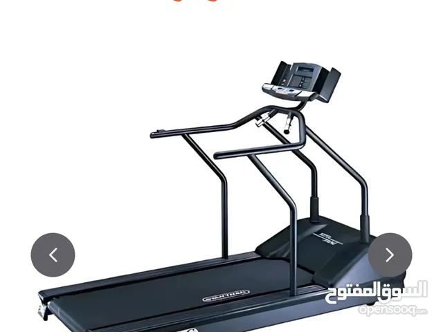 جهاز مشي تريدميل نوع star trac أمريكي للبيع بسعر مغري