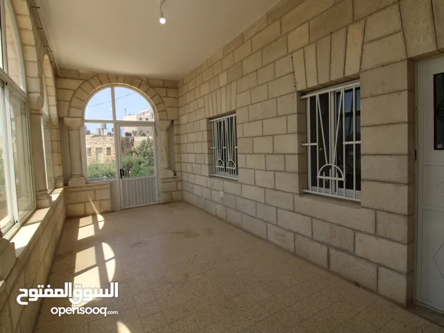1200 m2 5 Bedrooms Townhouse for Rent in Ramallah and Al-Bireh Other