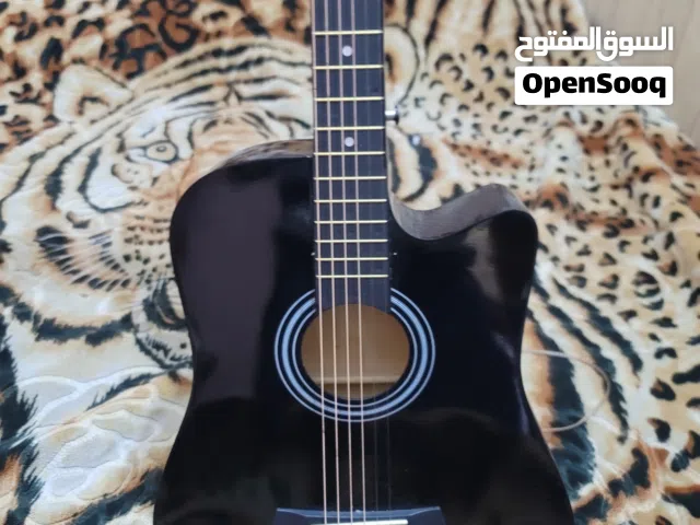 كيتار اسود كلاسك اقرء الوصف