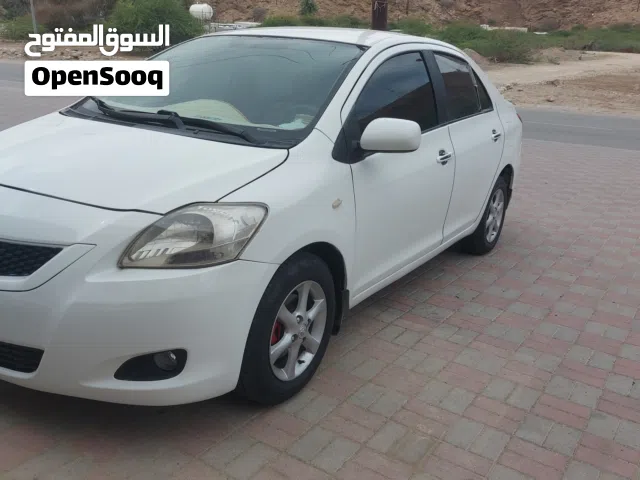 2007 تويوتا يارس Basic