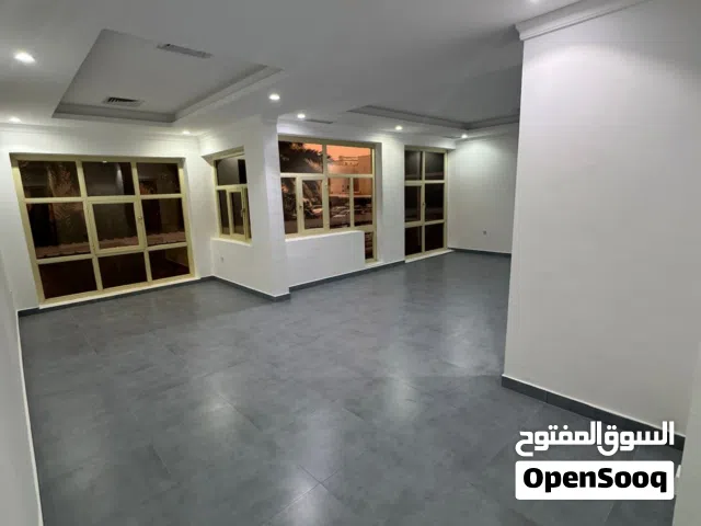 شقه في سلوي 3 غرف ماستر + غ خادمه بحمام