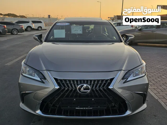 Used Lexus ES in Sharjah